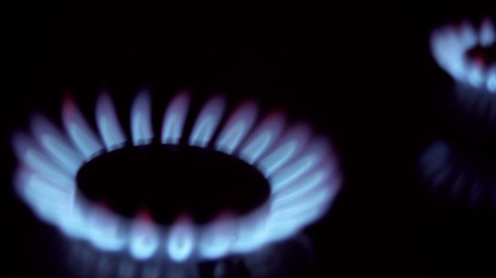 Gas buyers want LNG exports controls to be implemented on January 1.