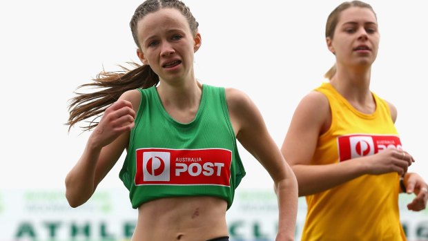 Talia Martin (green) wins a women's semi final during the 2016 Stawell Gift.