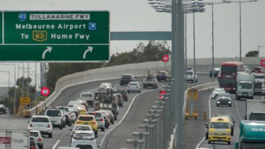 Melbourne Airport Begs For Rail Link Warns Tullamarine Freeway Faces Gridlock