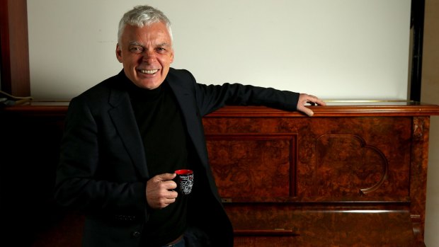 Graeme Simsion was a latecomer to writing and is look forward to sharing his story. 