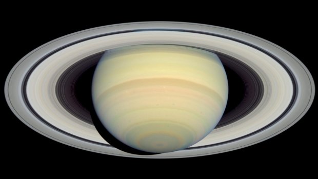 A majestic image of Saturn amid its rings.