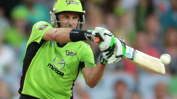 Australian great Mike Hussey playing for Sydney Thunder.