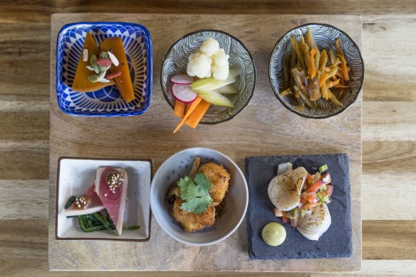 The lunchtime meal set at Tamura Sake Bar.