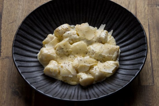 Gnocchi cacio e pepe.