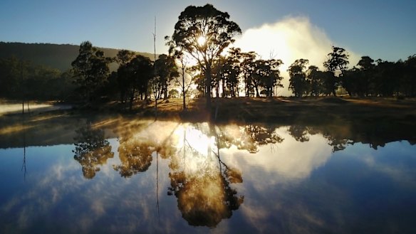 Sunrise over Currawong Lakes.