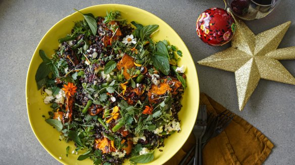 Ridiculously tasty AND ridiculously good looking: Pumpkin, green bean and black rice salad with lemon thyme dressing.