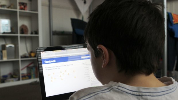 Too many children are getting stressed when using the internet.