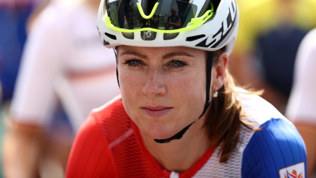 Horror crash: Annemiek van Vleuten.