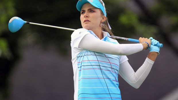 Caught in the middle: Lexi Thompson.