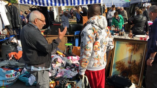 Colour, characters and cheap artworks at the Vienna flea market. 