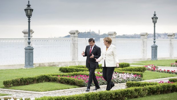 Action plan discussed: Prime Minister Ahmet Davutoglu and German Chancellor Angela Merkel.