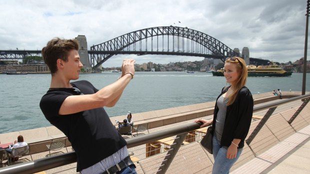 Travel visa granting entry to both Australia and New Zealand could help boost tourists numbers to the region.