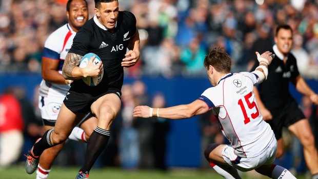 Sonny Bill Williams, now a Sevens player, takes on the USA defence at Soldier Field in 2014.