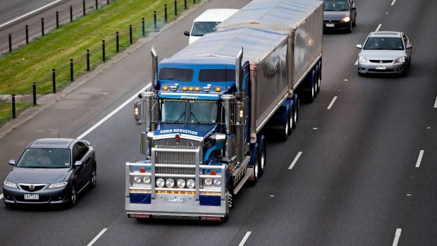 The biggest B-double heavy vehicles must use Melbourne's inner-city roads to move goods in and out of the port.