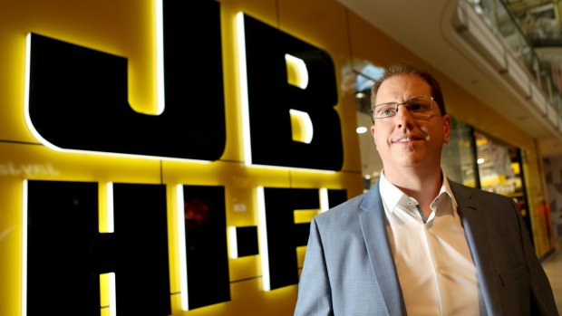 JB Hi-Fi CEO Richard Murray has talked down the looming price war with Dick Smith.