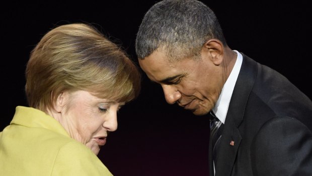 US President Barack Obama has praised German Chancellor Angela Merkel's generous refugee policy.