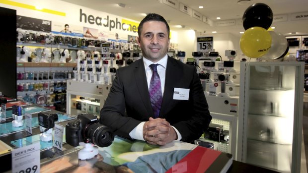 Dick Smith managing director Nick Abboud has abandoned his profit guidance as sales deteriorate.
 