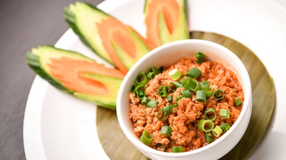 Spicy minced chicken dip: Thai larb meets bolognese.