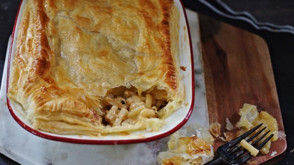 Macaroni cheese meets cauliflower cheese. 