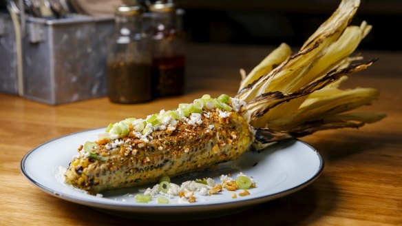 Grilled corn with chilli, garlic and cheese.