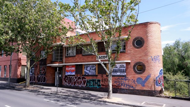 The Ascot Lodge rooming house on Hoddle Street.