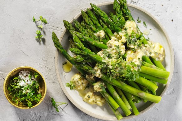 Asparagus with egg sauce and tarragon.