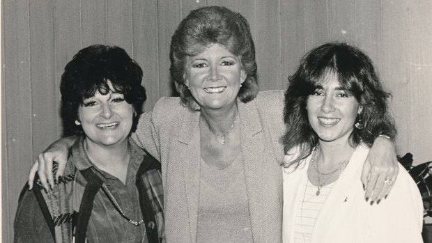 Coralie Wood of Canberra Bass (left), Cilla Black and Kim Hodgkinson of Canberra Bass, in 1985.