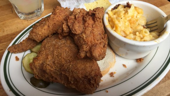 Soul food: Fried chicken and mac and cheese at Peaches Hothouse.