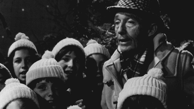 Bing Crosby and friends celebrate Christmas in 1979.