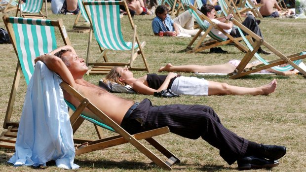 London's parks are set to be packed with sunbathing office workers.