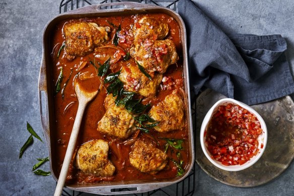 Tamarind and tomato chicken curry