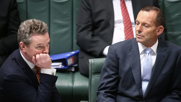 Tony Abbott met his Education Minister Christopher Pyne in Adelaide on Sunday evening and came away from the conversation feeling he had Pyne's support. 