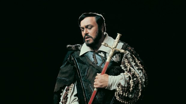 Pavarotti as Manrico in Il Trovatore.