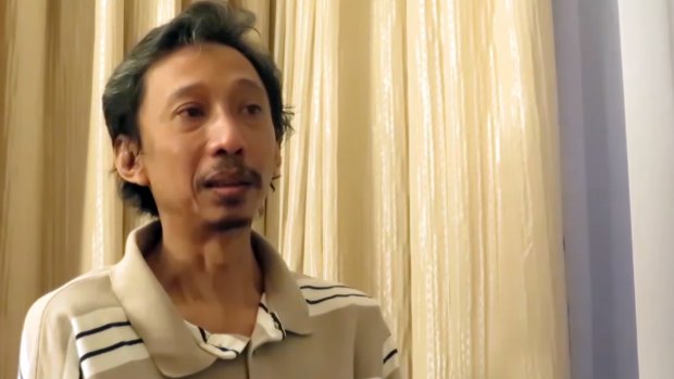 In the Indonesian video "Stories of IS deportees", Dwi Djoko Wiwoho says he was pressured to marry off his daughter upon arrival in Islamic State territory.