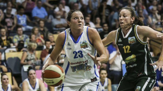 Kelsey Griffin (left) will become an Australian citizen this Sunday and be eligible for Opals selection.