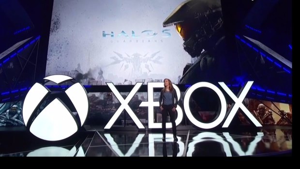 343 Industries studio head Bonnie Ross introduces the newest Halo game, <i>Halo 5: Guardians</i>.