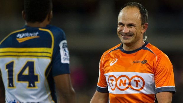 Jaco Peyper will officiate the Super Rugby final.