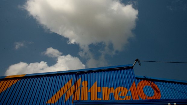 Uncertainty over the future of the Mitre 10 and Home Timber & Hardware hardware brands is driving defections.
