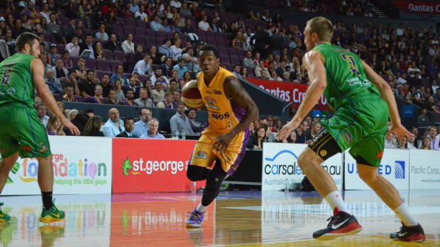 The Sydney Kings' Kendrick Perry in action against the Townsville Crocodiles.