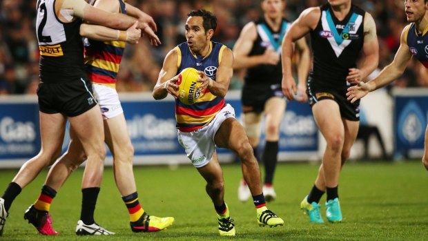 ADELAIDE, AUSTRALIA - AUGUST 20: Eddie Betts of the Crows wins the ball during the round 22 AFL match between the Port Adelaide Power and the Adelaide Crows at Adelaide Oval on August 20, 2016 in Adelaide, Australia. (Photo by Morne de Klerk/Getty Images)