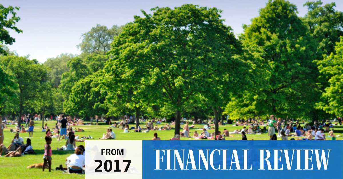 London mansion owners turn to Airbnb as buyers turn up noses Mansion on forsyth park rests in the heart of historic downtown savannah.