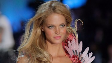 Victoria S Secret Model Erin Heatherton Quit After Being Told To