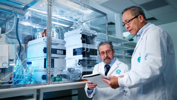 CSIRO chemists Dr San Thang (right) and Dr Ezio Rizzardo were tipped for this year's chemistry Nobel prize. Dr Thang has since been made redundant.