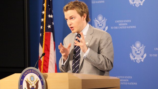 Farrow briefs the press as part of a US mission to the United Nations.