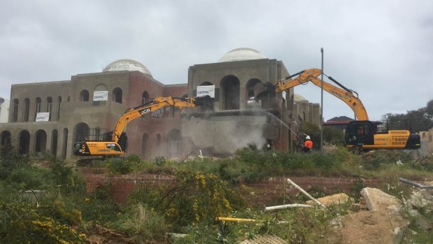 The demolition will take around three weeks