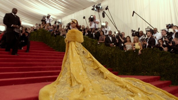 Rihanna wore a magnificent caped dress by Chinese designer Guo Pei at the Met Gala.
