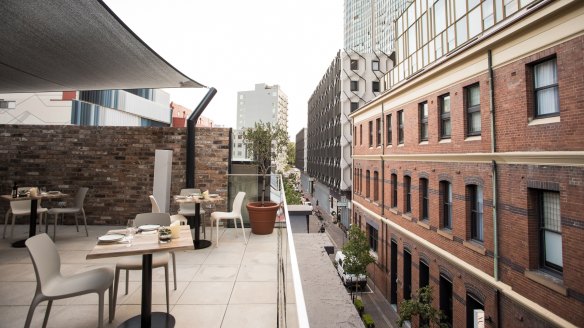Olio has a rooftop terrace.