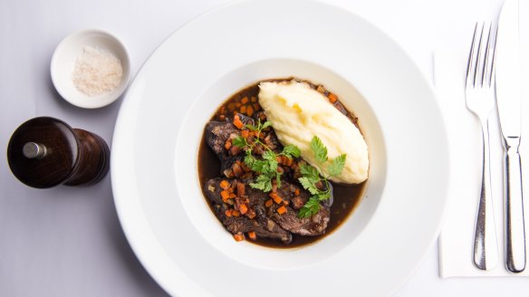 Peposo of braised ox cheek with mashed potatoes.  