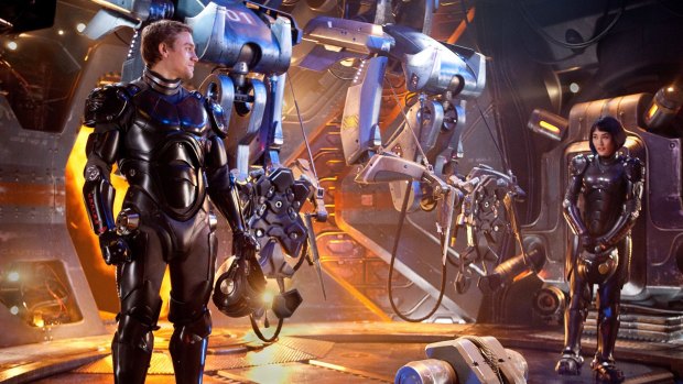 Charlie Hunnam and Rinko Kikuchi played Jaeger pilots in the first Pacific Rim.