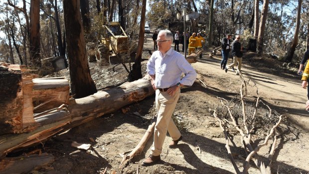 The Prime Minister visits Wye River areas destroyed by the Christmas Day fires.